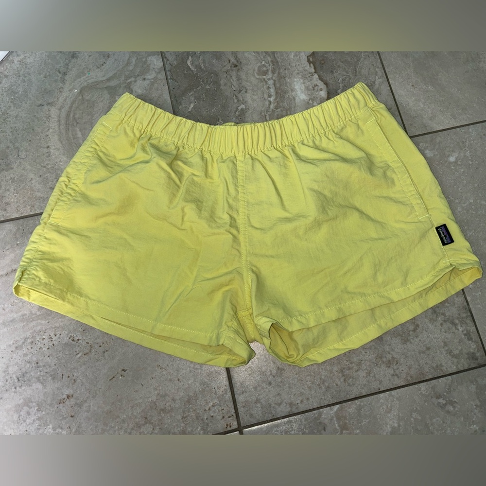 Patagonia Barely Baggies Shorts Neon Yellow M